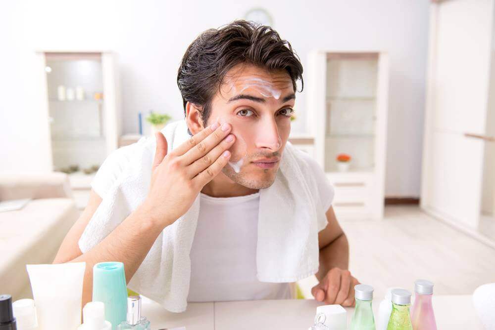 Best Face Cream For Men Oily Skin